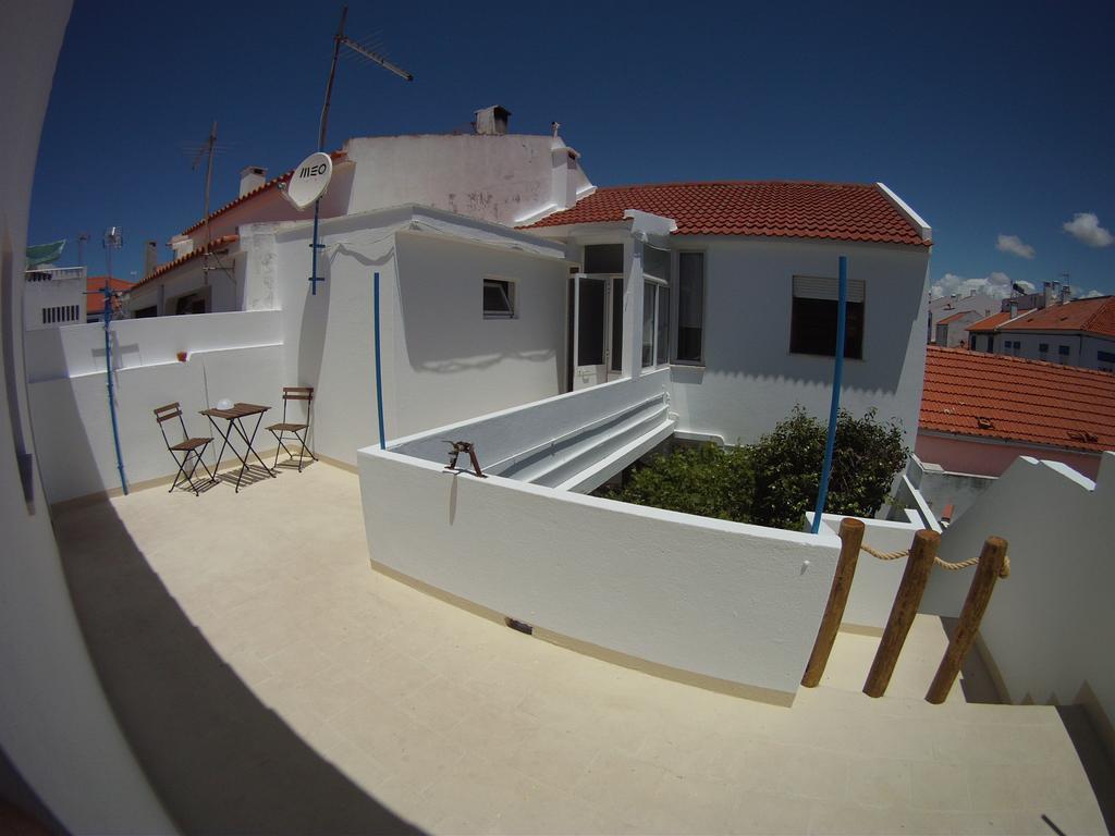 Ahoy Porto Covo Hostel Екстериор снимка