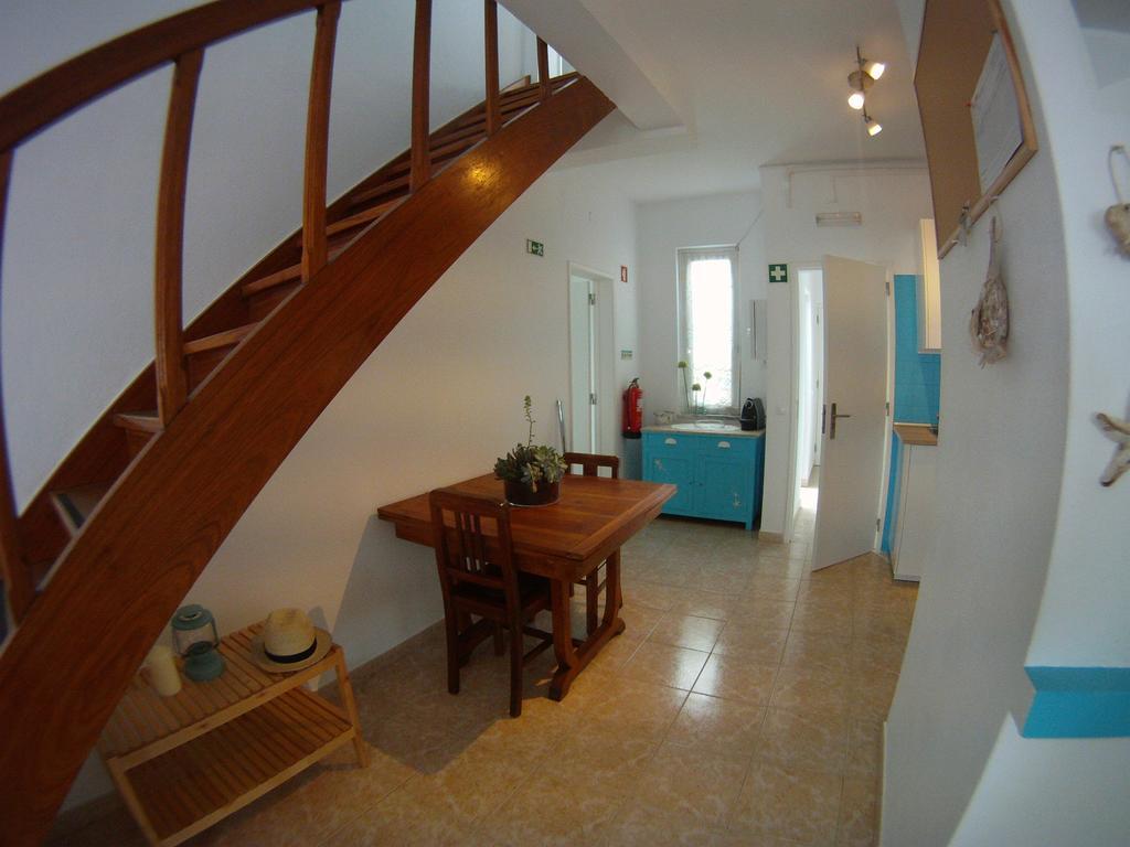 Ahoy Porto Covo Hostel Екстериор снимка